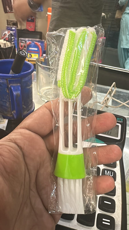 2-in-1 Car Air Conditioning Vent Cleaning Brush – Multi-Functional Microfiber Detailing Tool